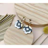 Anna Retro Flower Hoop Earrings: Metallic