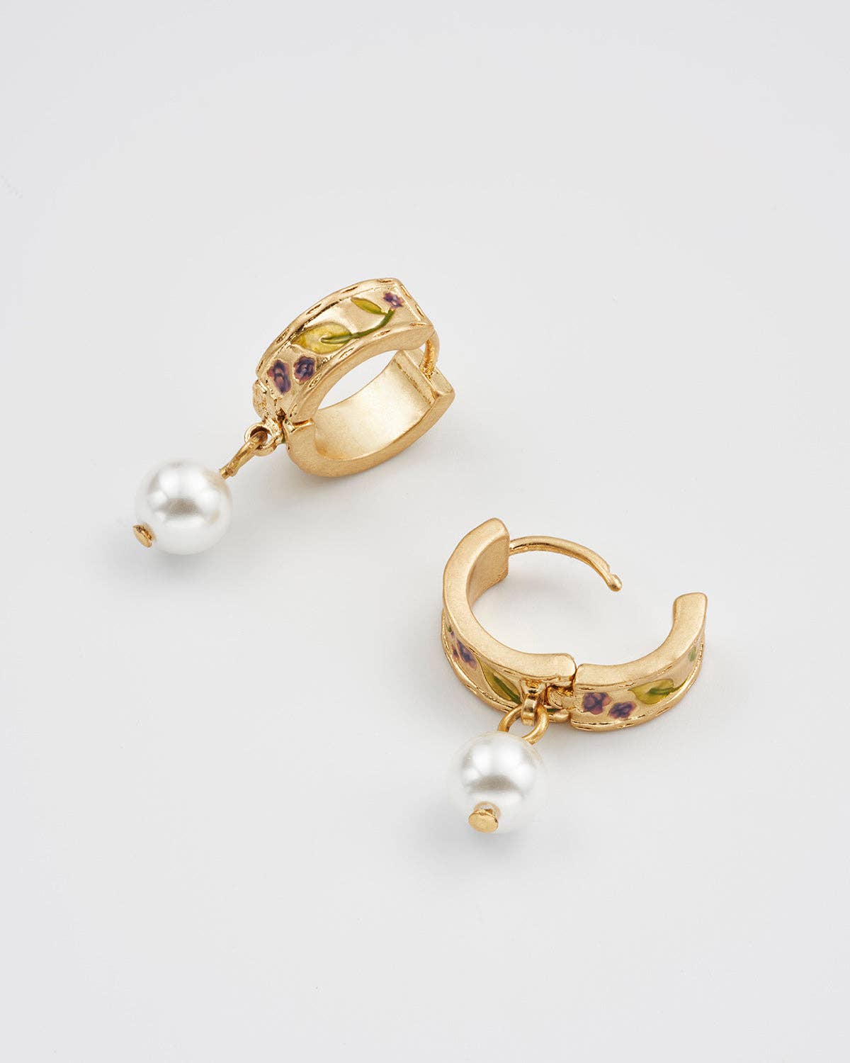 Blackberry Bramble Pearl Drop Gold Earrings