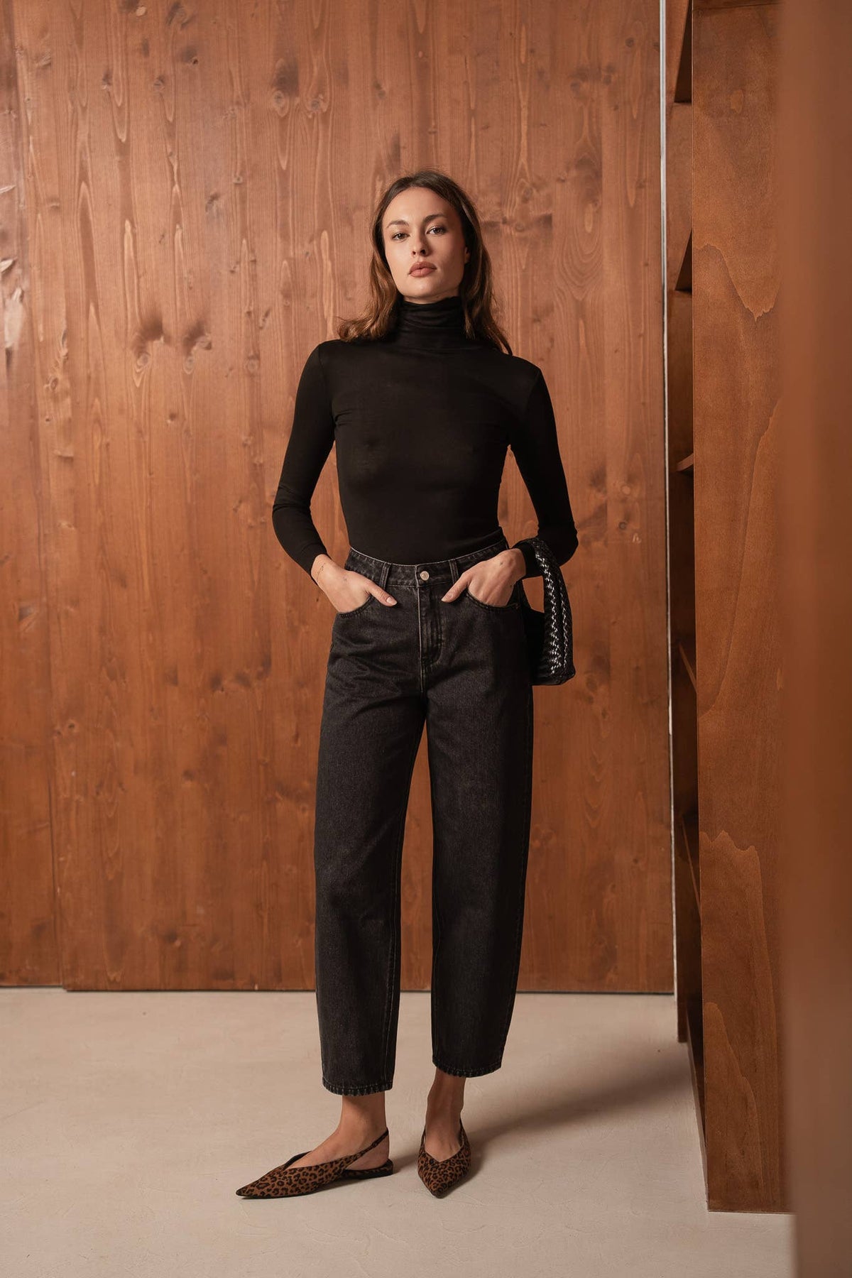 Bony Barrel Leg Jeans | Chocolate Brown