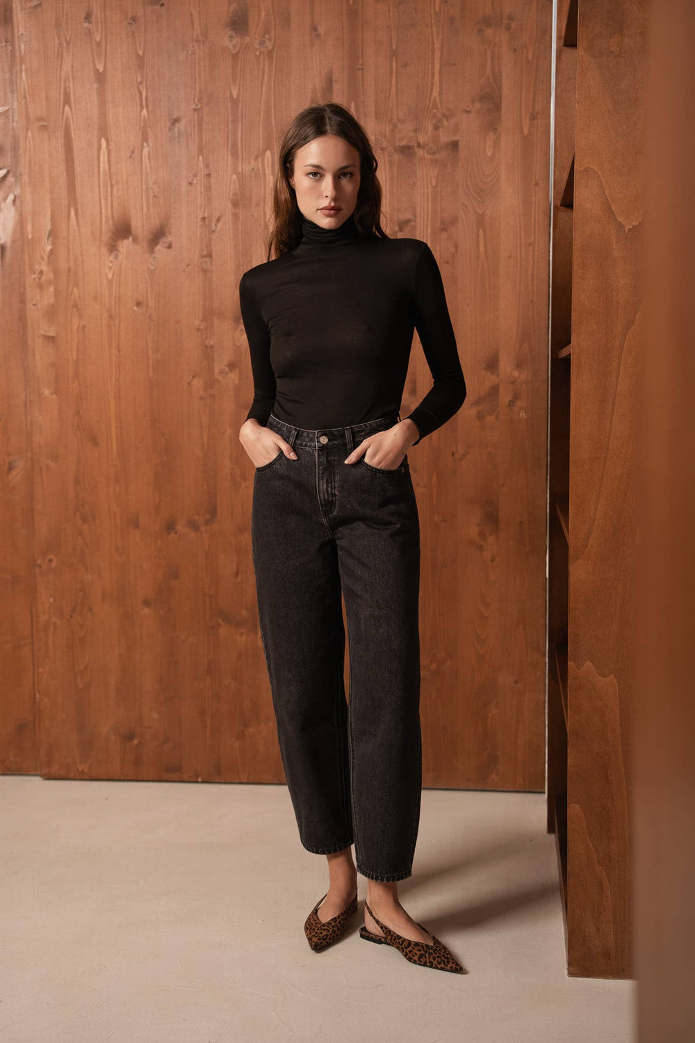 Bony Barrel Leg Jeans | Chocolate Brown