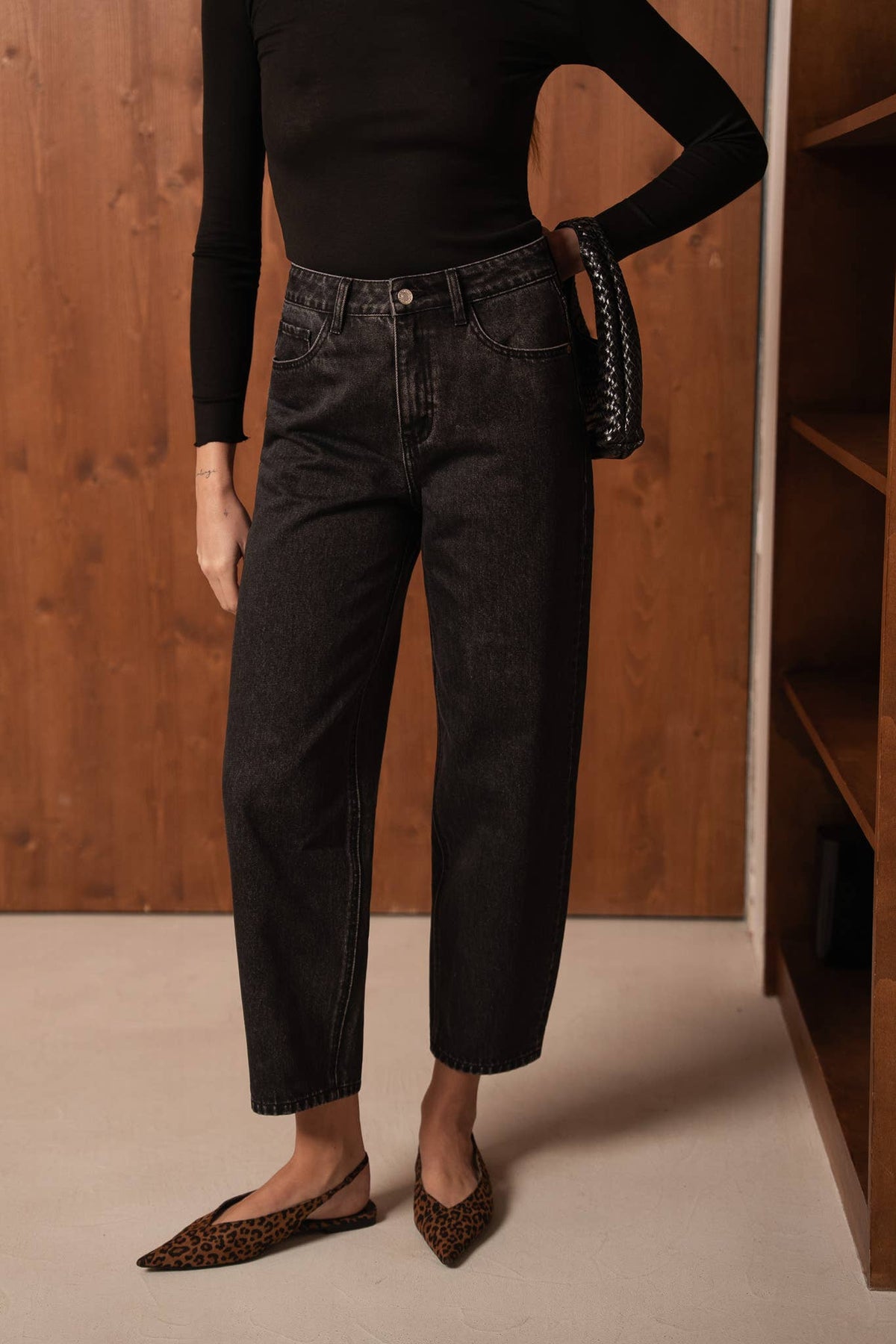 Bony Barrel Leg Jeans | Chocolate Brown