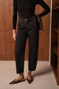 Bony Barrel Leg Jeans | Chocolate Brown