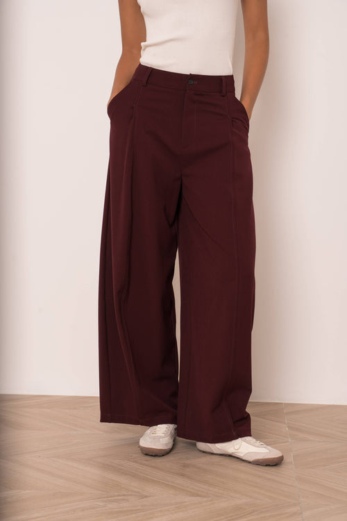 Nikki Wide Barrel Trousers | Merlot