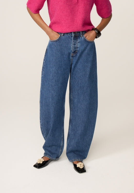 Betty Barrel Jeans