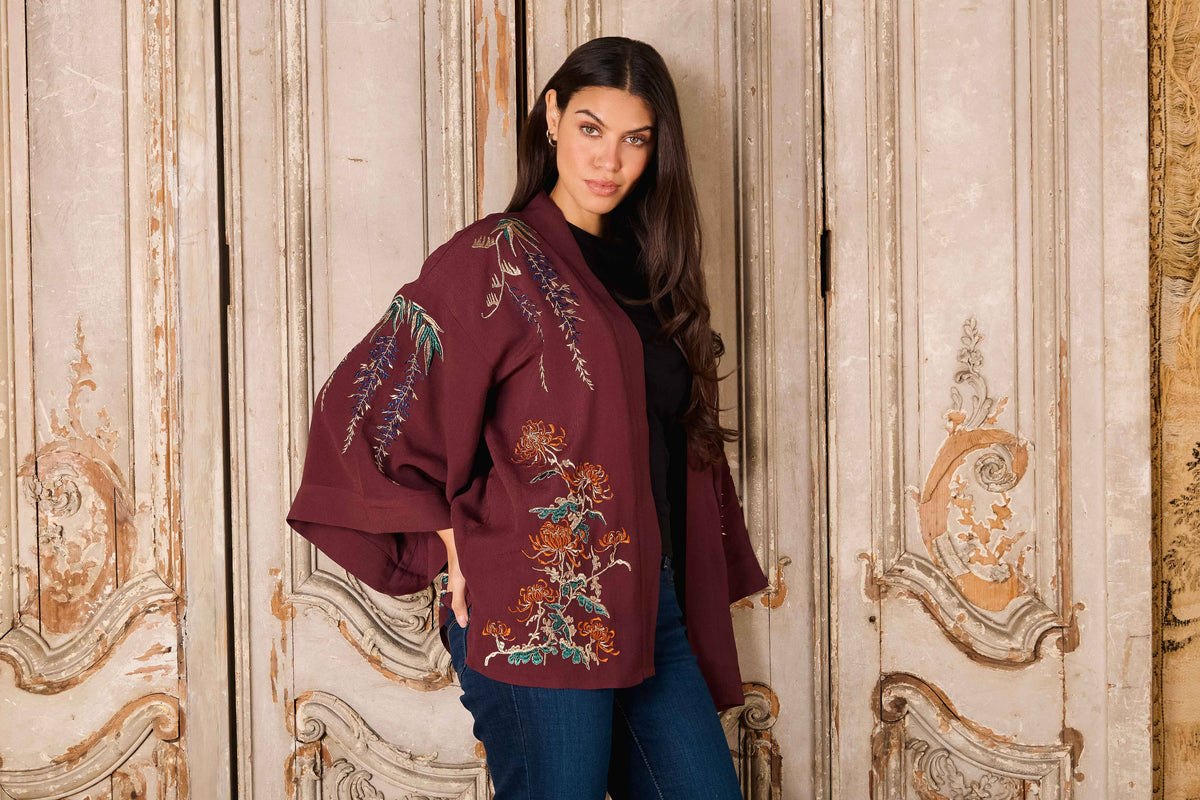 Metallic Embroidery Wisteria Short Kimono