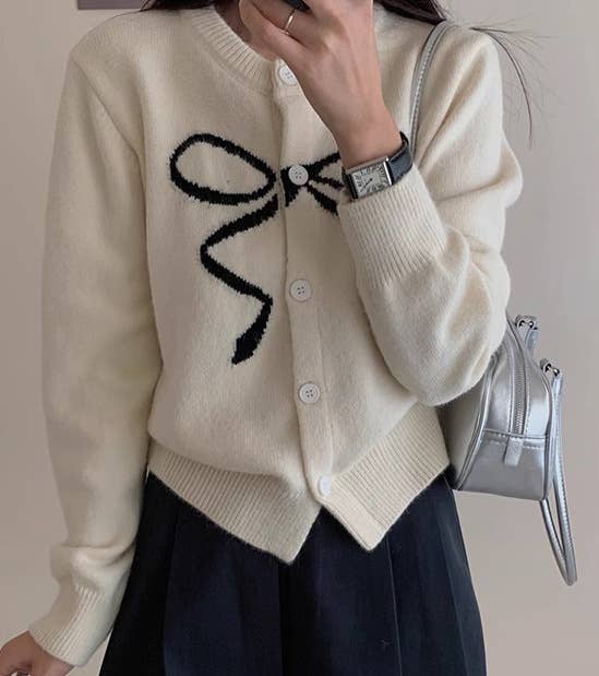 Centre Bow Cardigan in Cream