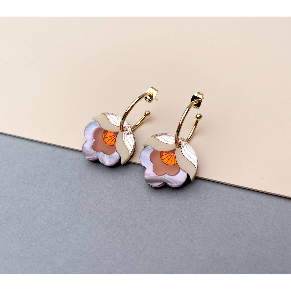 Anna Retro Flower Hoop Earrings: Pink Sky