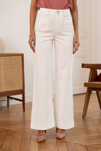 Elena Flared Jean | White