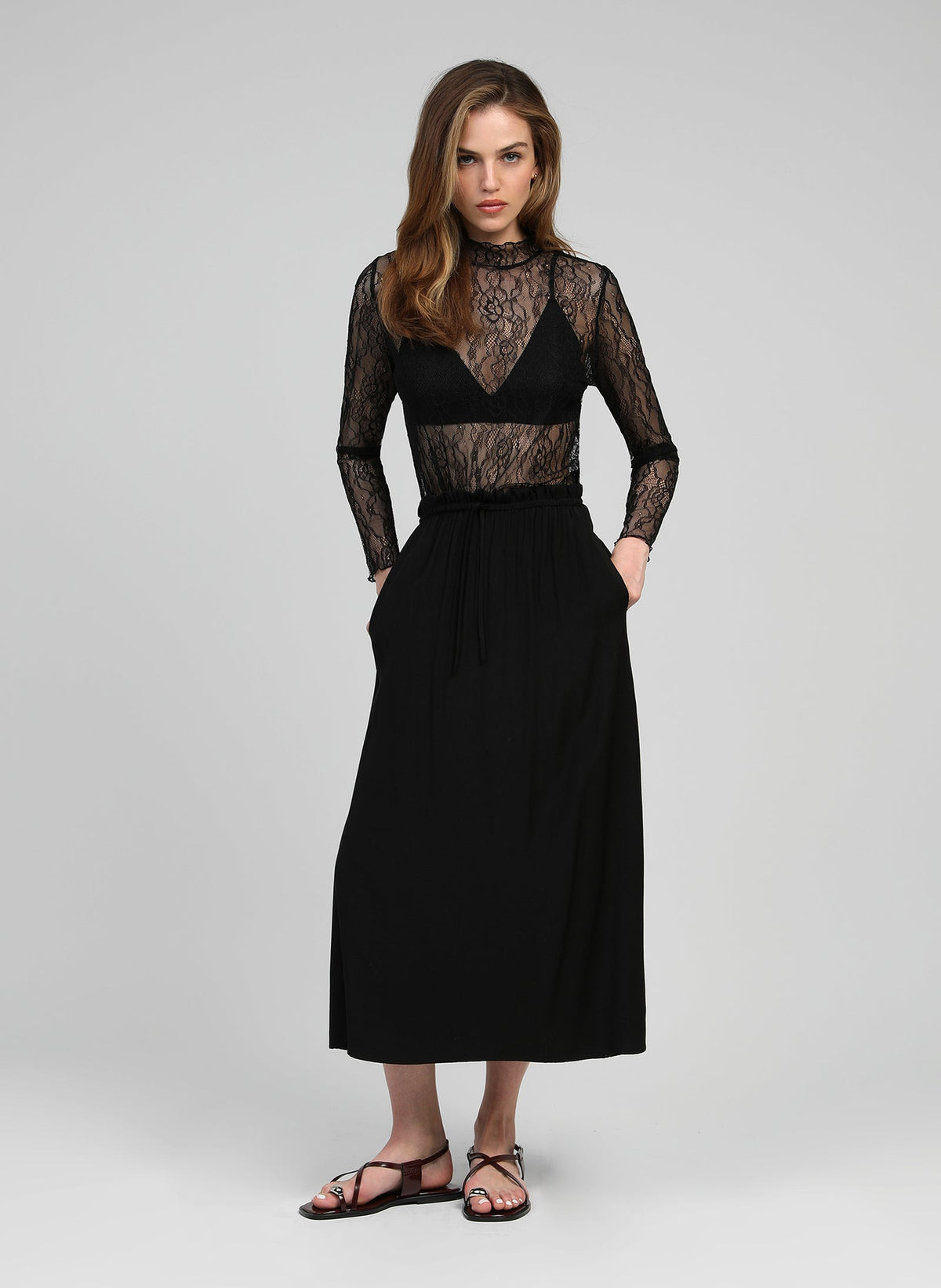 Alibany Lace Top | Black