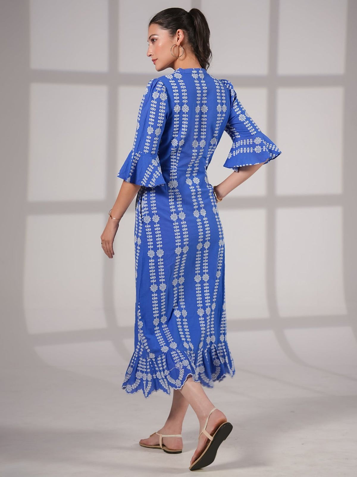 Cat Blue Cotton Broidere Midi Dress in Blue
