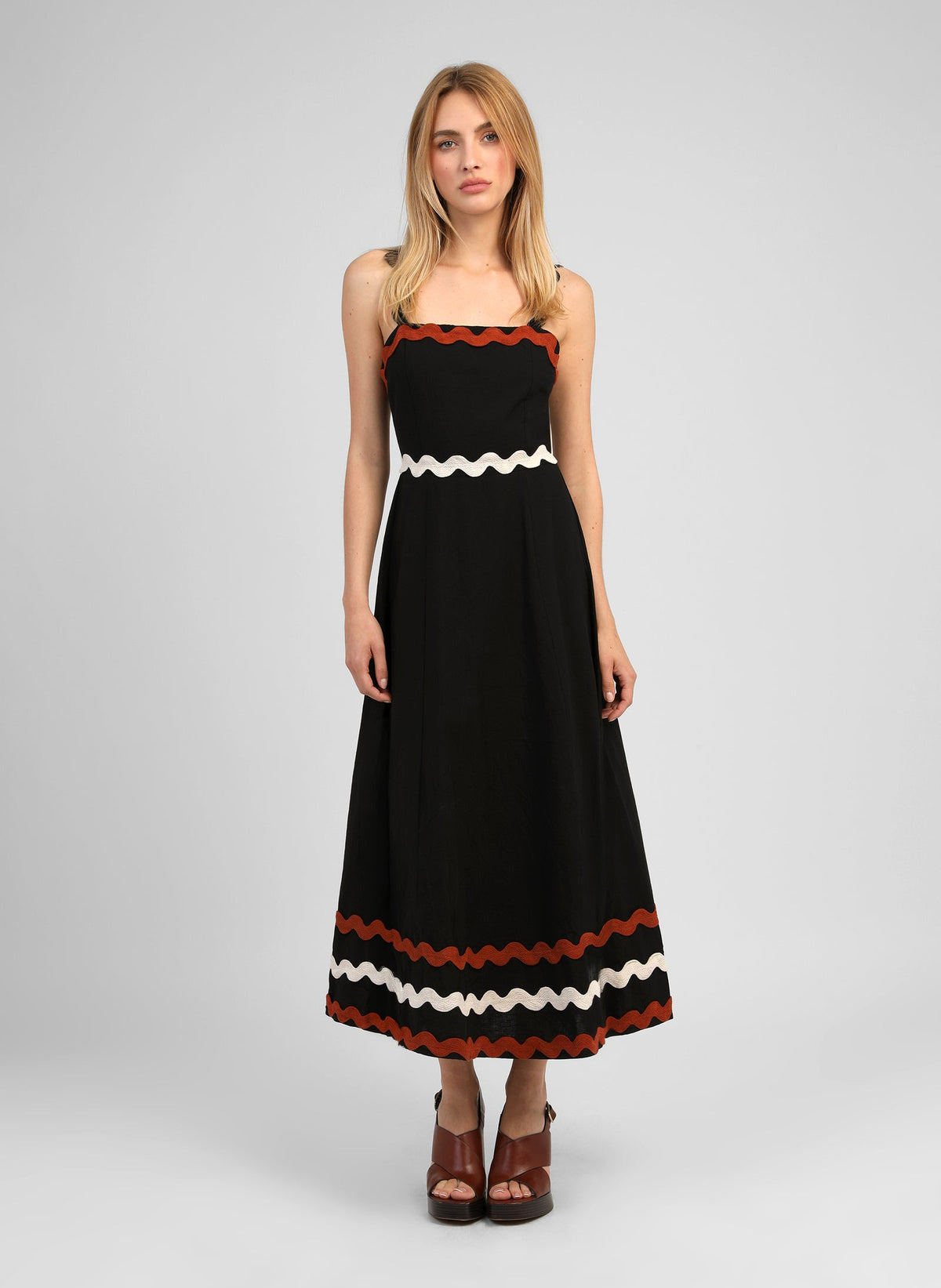 Ovalentin Dress | Black