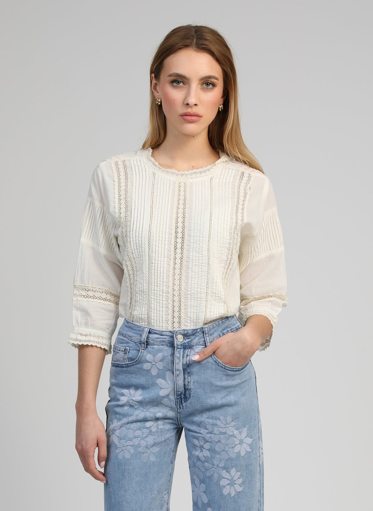 Samilou Lace Detail Blouse | Ecru