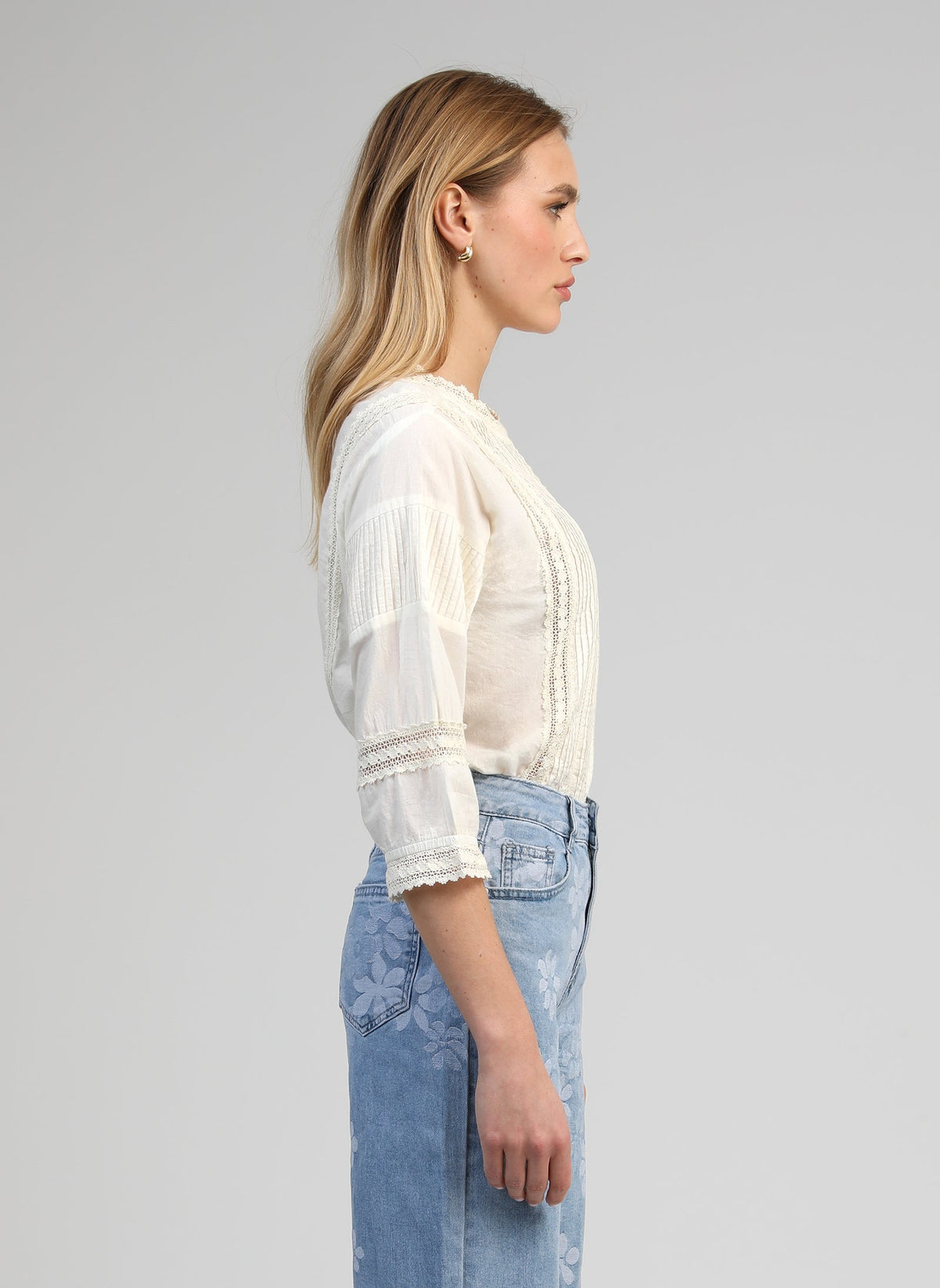 Samilou Lace Detail Blouse | Ecru