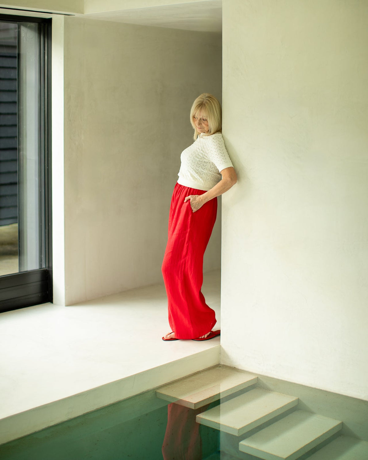 Thea Pant | Red