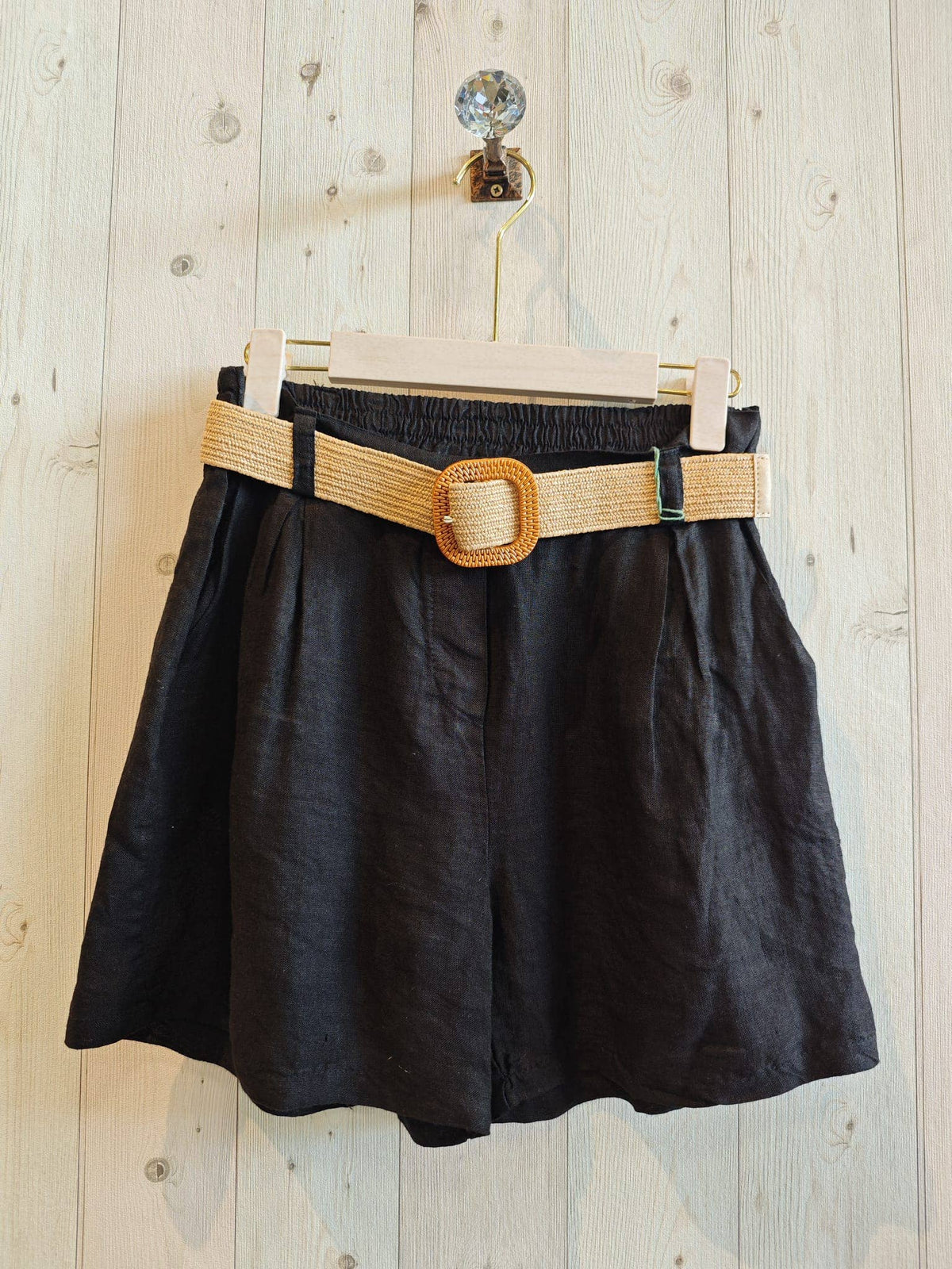 Linen Shorts with Belt